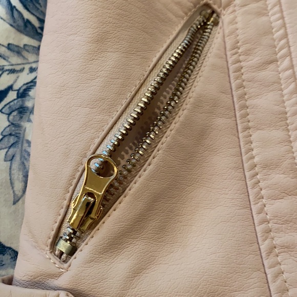 Jacket - Picture 3 of 4